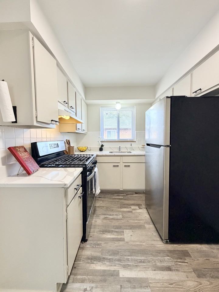 2819 Lemay Ferry Road #E - Photo 2 of 10