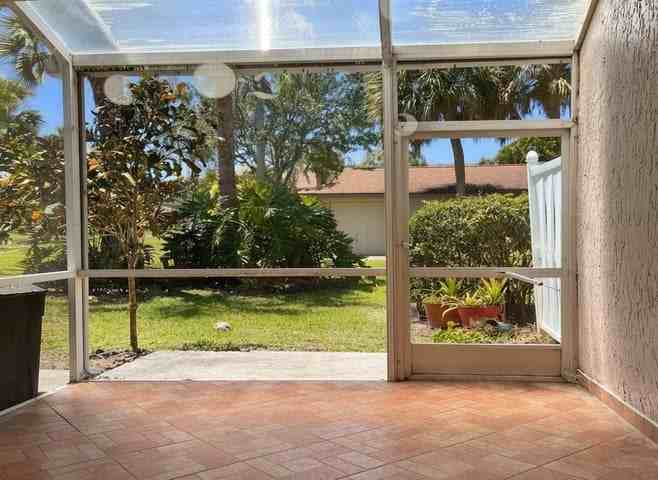 703 Crosswinds Drive - Photo 3 of 8