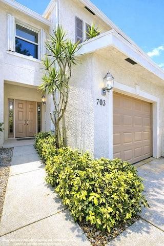 703 Crosswinds Drive - Photo 2 of 8