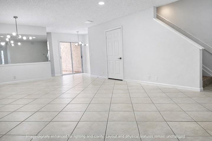 703 Crosswinds Drive - Photo 5 of 8