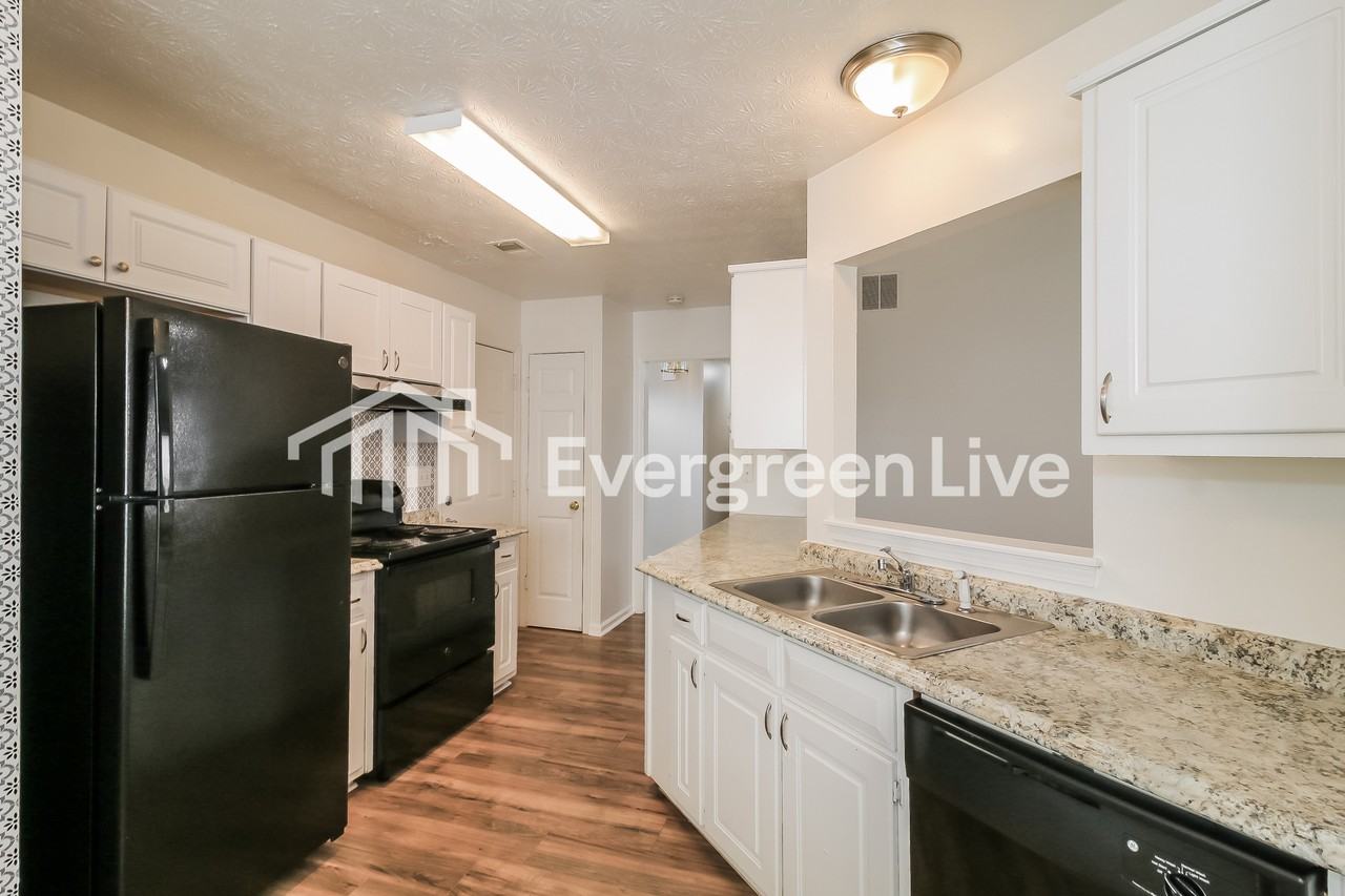 1251 Drawbridge Dr - Photo 6 of 15
