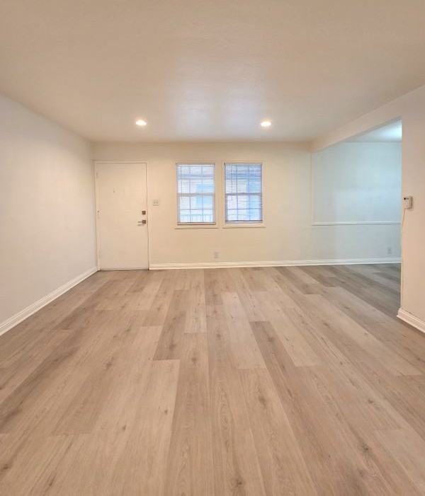 3705 S Victoria Ave - Photo 4 of 14