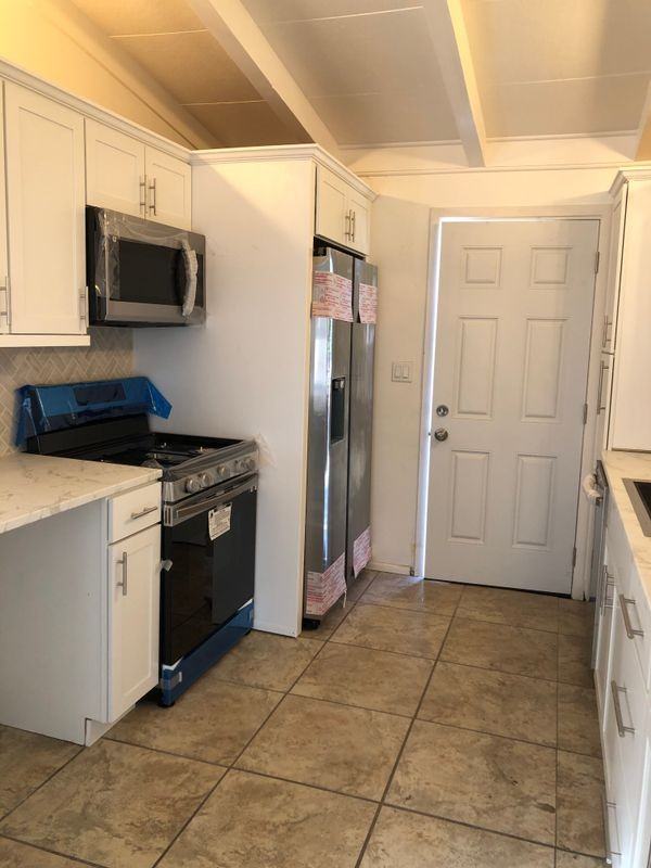 930 Calhoun Pl - Photo 4 of 39