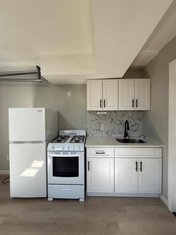 11919 Guy R Brewer Blvd ##1a - Photo 2 of 5