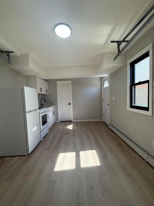 11919 Guy R Brewer Blvd ##1a - Photo 4 of 5