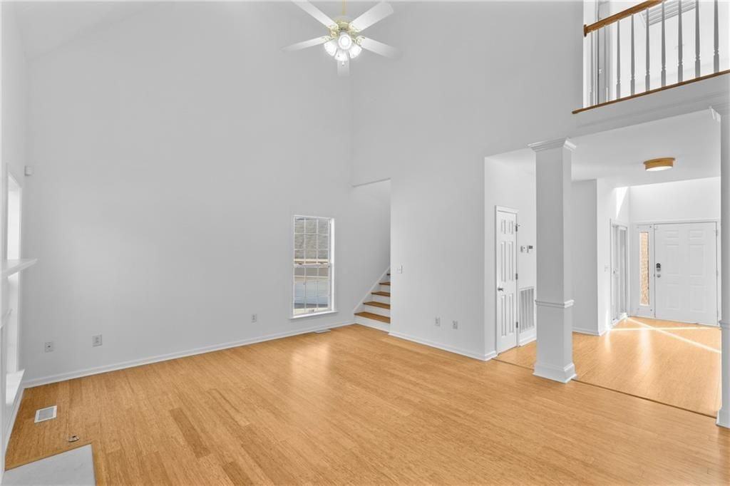 111 Bellewood Ct - Photo 2 of 13