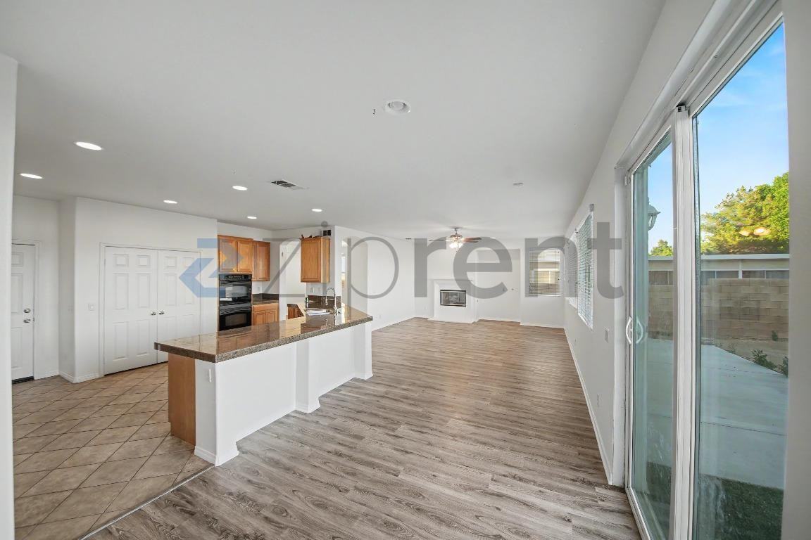 40510 Esperanza Way - Photo 7 of 29
