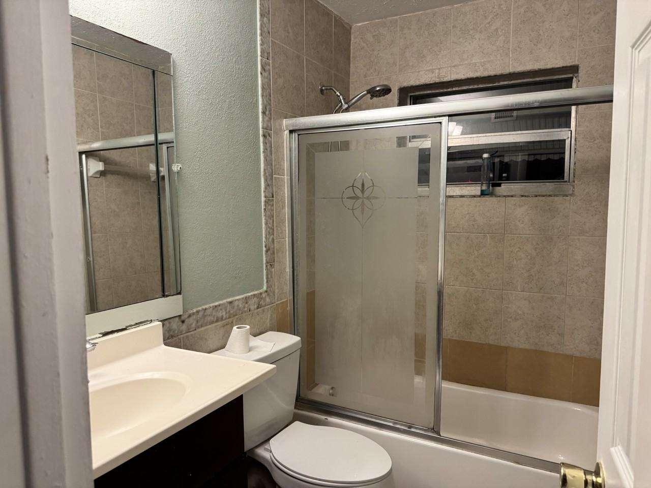 3030 Nw 43rd Ave #3030A - Photo 5 of 8