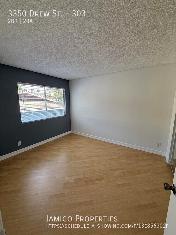 3350 Drew St #303 - Photo 5 of 11