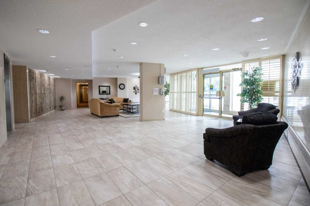 35 Towering Heights Blvd - Photo 3 of 20