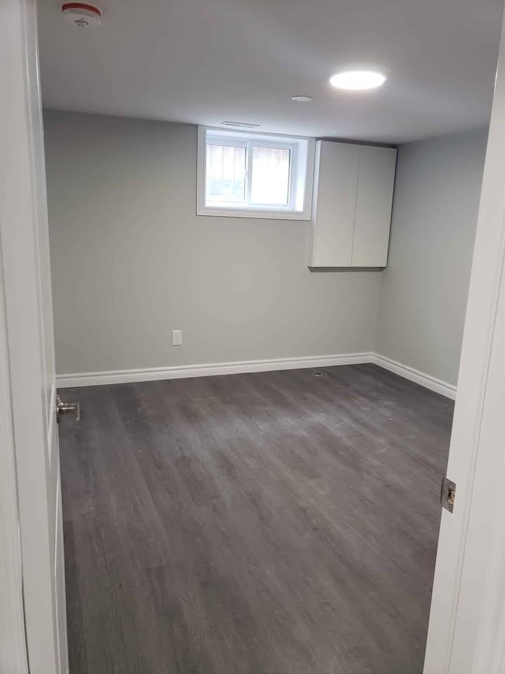 105 Harold Ave - Photo 6 of 10