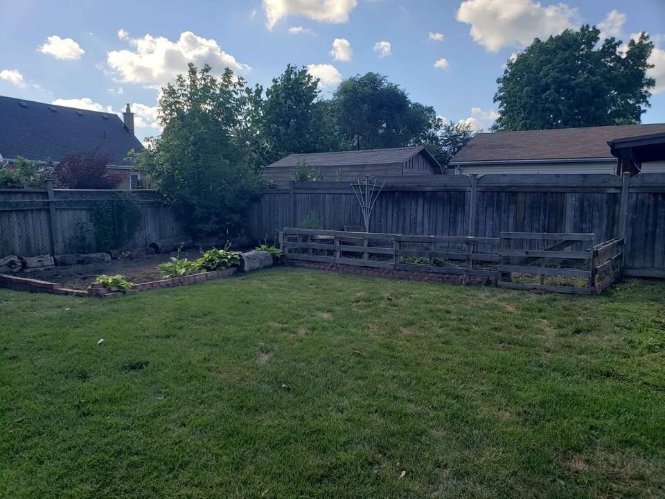 105 Harold Ave - Photo 7 of 18