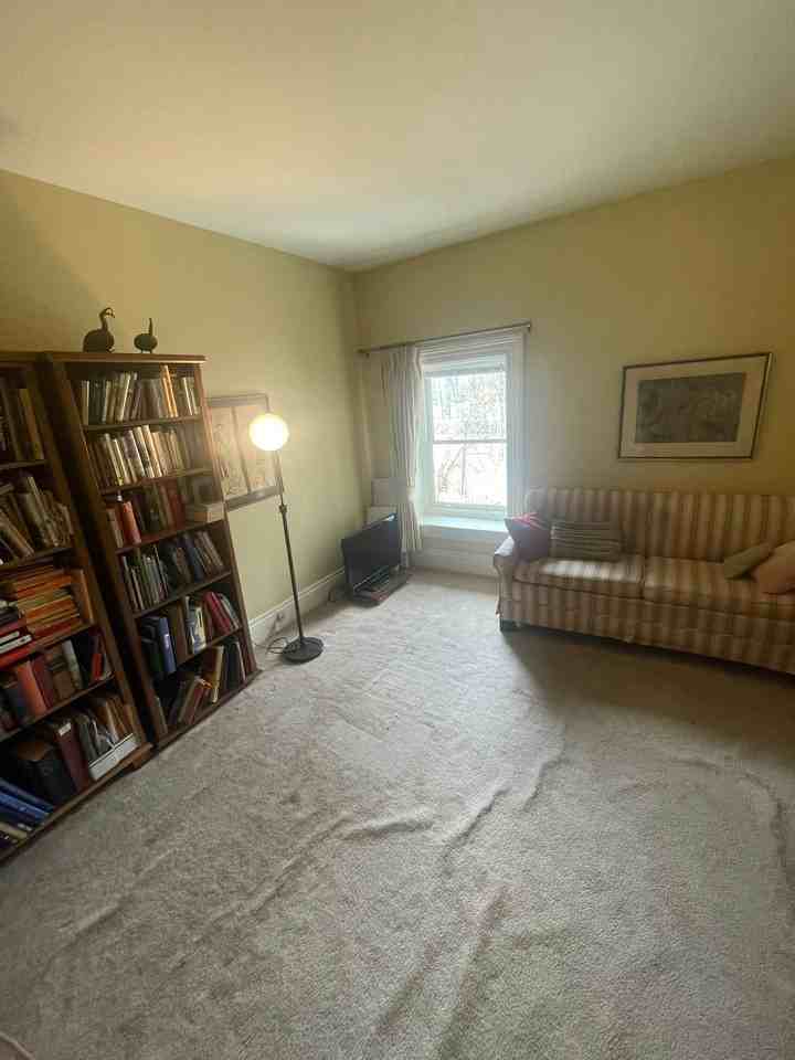 56 Arthur St N - Photo 3 of 7