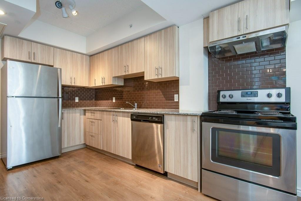 275 Larch St - Photo 6 of 16