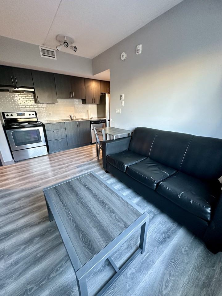 275-F Larch St - Photo 4 of 10