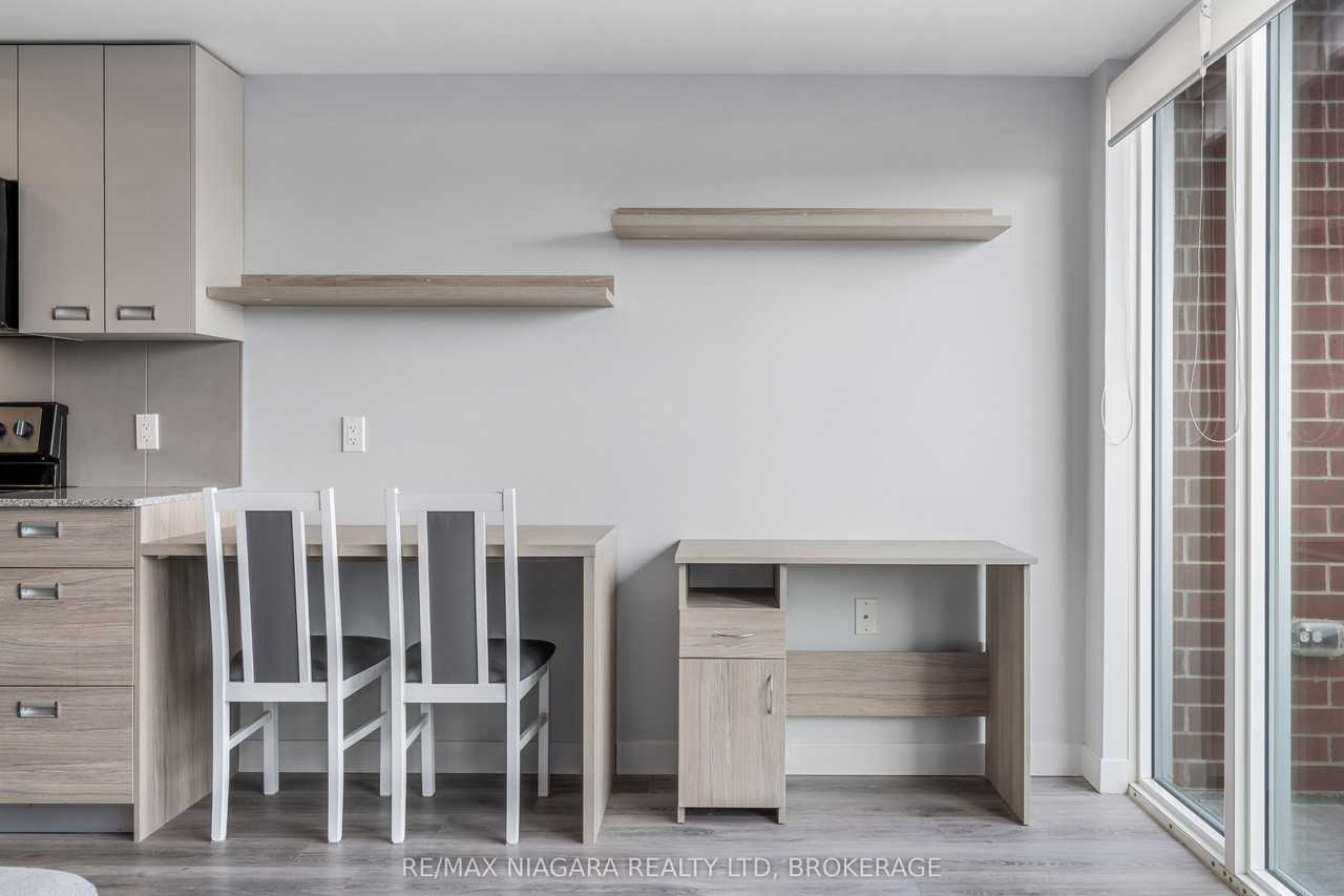 308 Lester Street - Photo 7 of 19