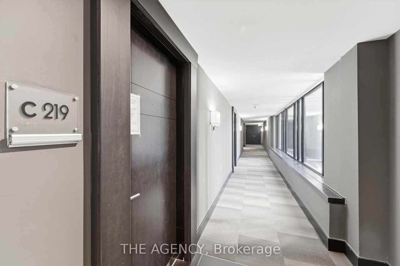 330 Phillip St - Photo 4 of 22