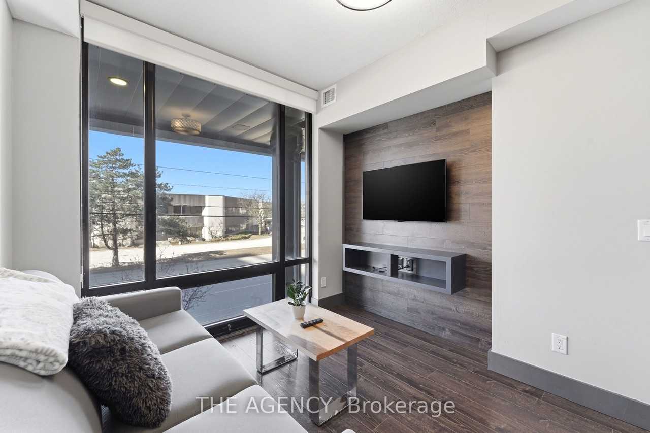 330 Phillip St - Photo 7 of 22