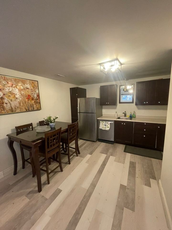 365 Roselawn Pl - Photo 4 of 11