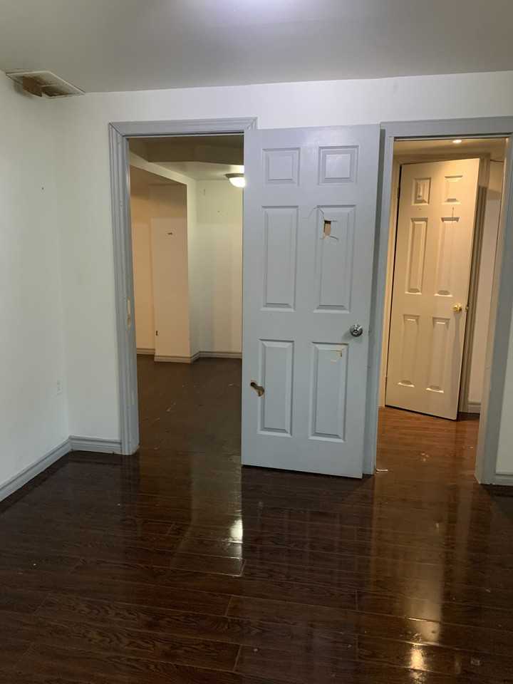 1003 Elgin St - Photo 6 of 16