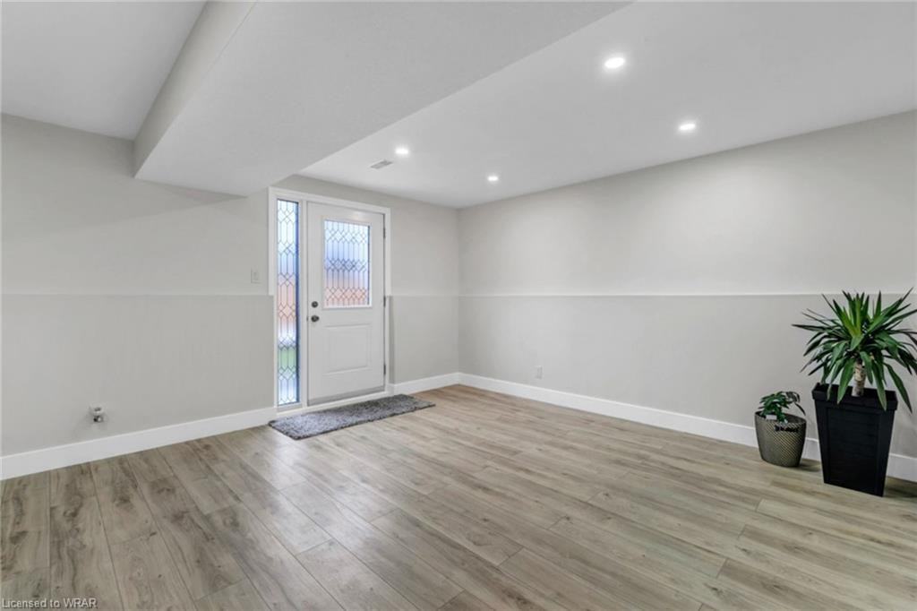 49 Shaftsbury Dr - Photo 5 of 17
