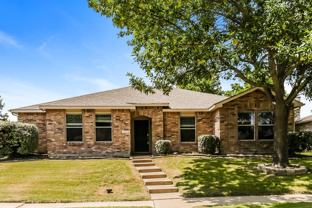 1616 Deerwood Dr - Photo 1 of 1