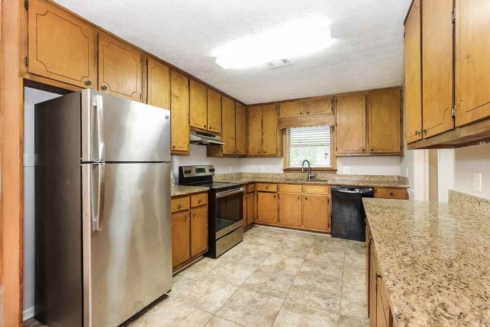 3568 Fernbrook Dr - Photo 6 of 16