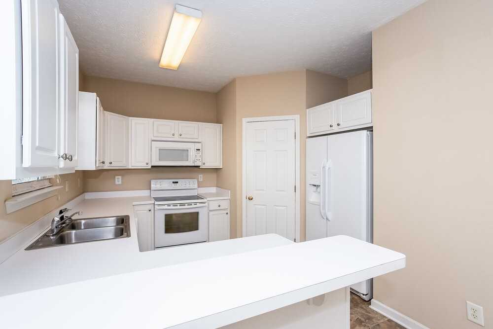 218 Prescott Ct - Photo 7 of 17