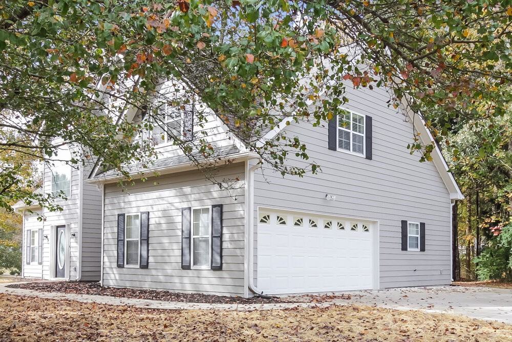355 Woodstream Dr - Photo 4 of 20