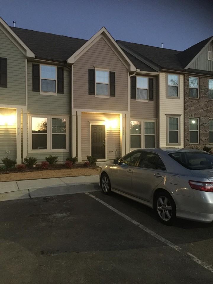 3017 Bluegrove Road - Photo 4 of 14
