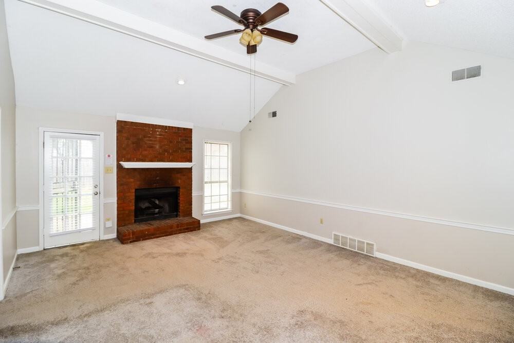 423 Cairn Cv - Photo 4 of 19