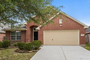 featured image of 8011 Thorncroft Manor Ln