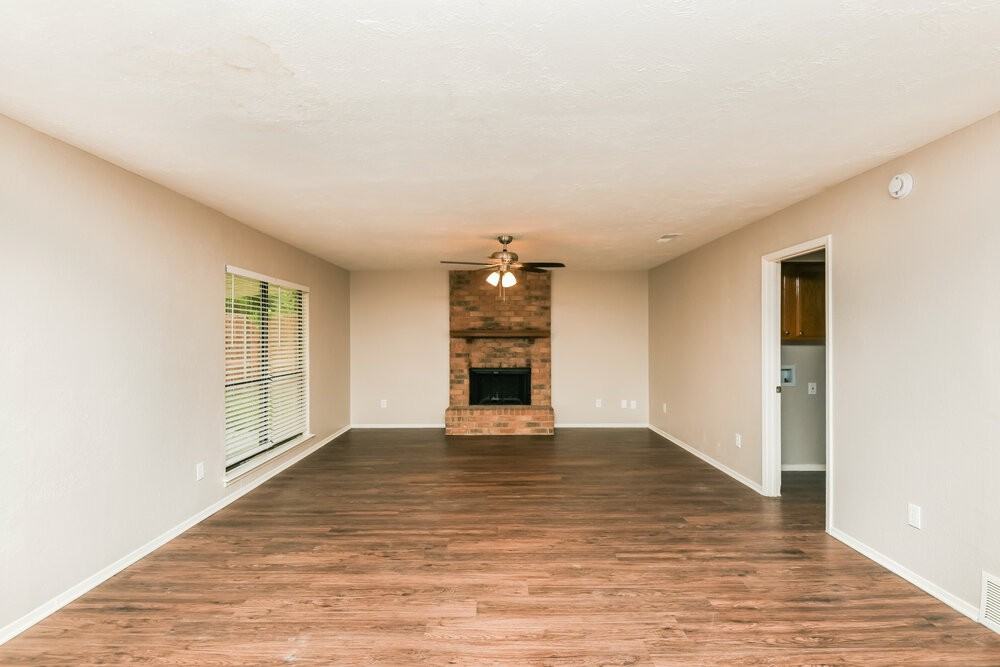 3956 Wrenwood Dr - Photo 4 of 17