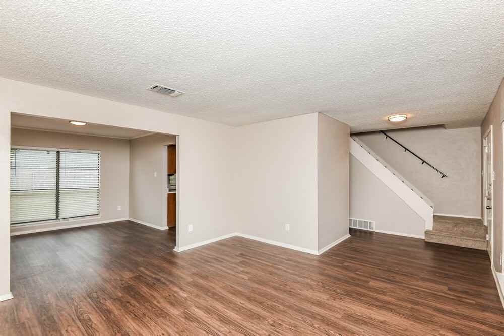 3956 Wrenwood Dr - Photo 5 of 17