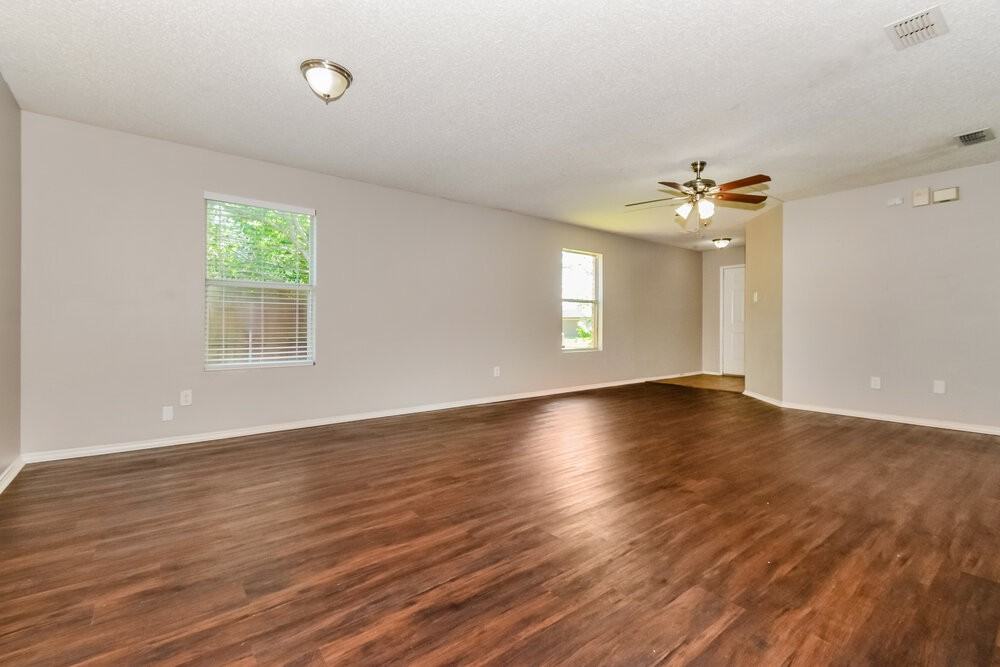 3808 Kenzie Ct - Photo 4 of 16