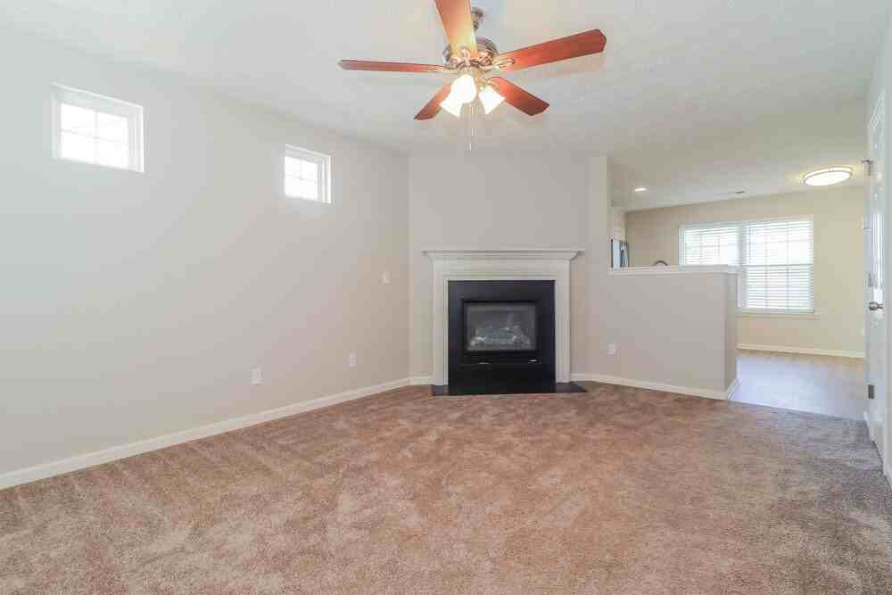 141 Oak Grove Pl - Photo 7 of 20