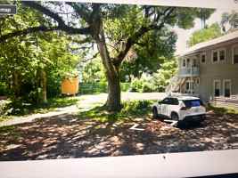 featured image of 14 Davis St
