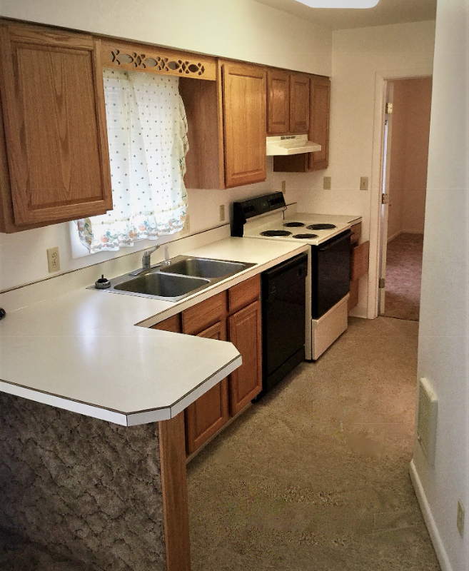 1323 Walnut St - Photo 7 of 18