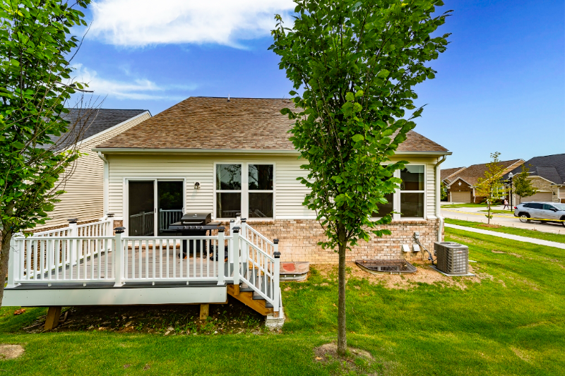 2801 Dillon Dr - Photo 5 of 50