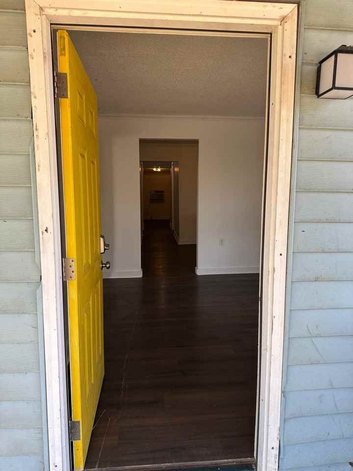 4499 Hickory Nut Ridge Rd - Photo 5 of 41