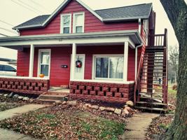 featured image of 712 1/2 Church St #UPPER