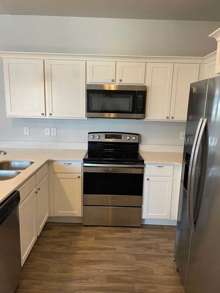 13092 S Tortola Dr #302 - Photo 7 of 20