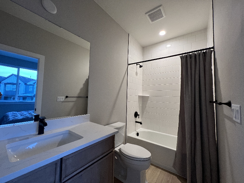 5131 Vivian St #2 - Photo 3 of 8