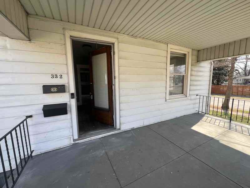 332 Arlington Ave - Photo 2 of 17