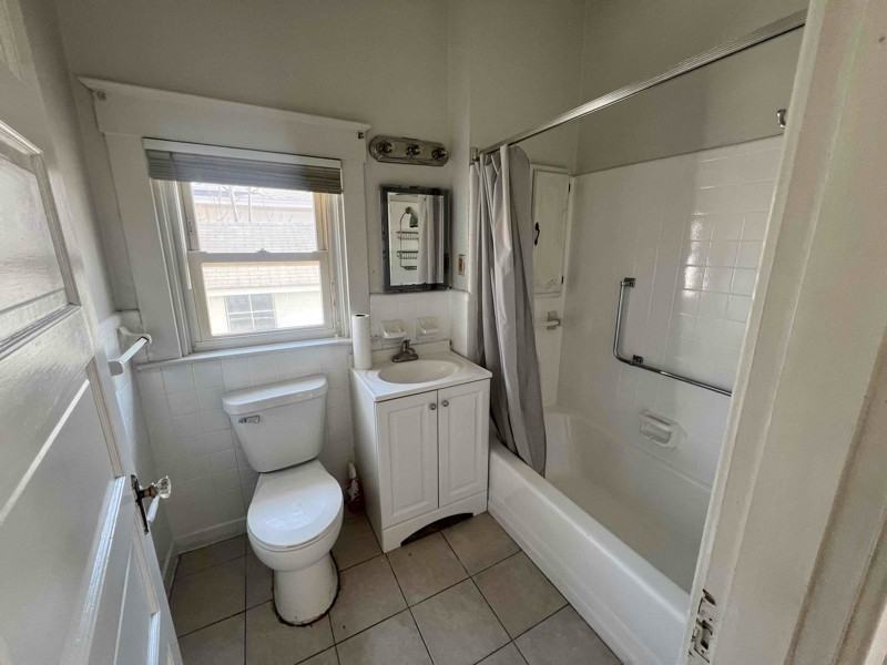 332 Arlington Ave - Photo 6 of 17