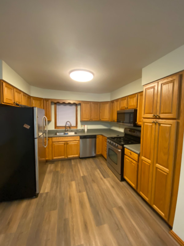 21 E Washington St - Photo 2 of 10