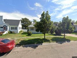 featured image of 215 S Sycamore St