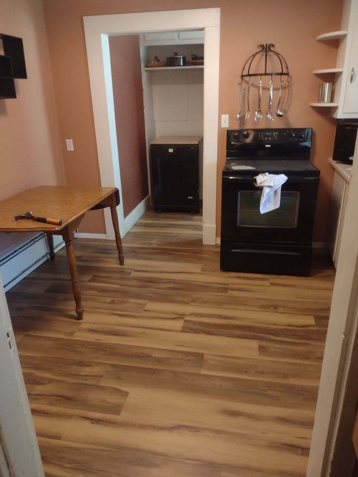215 S Sycamore St - Photo 4 of 5