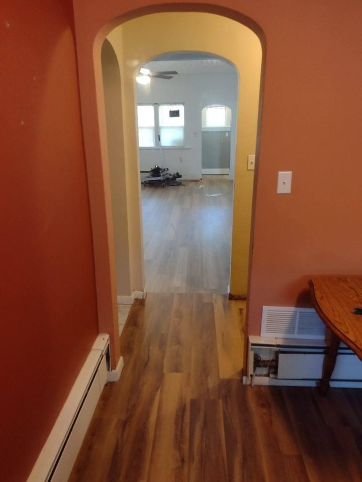 215 S Sycamore St - Photo 5 of 5