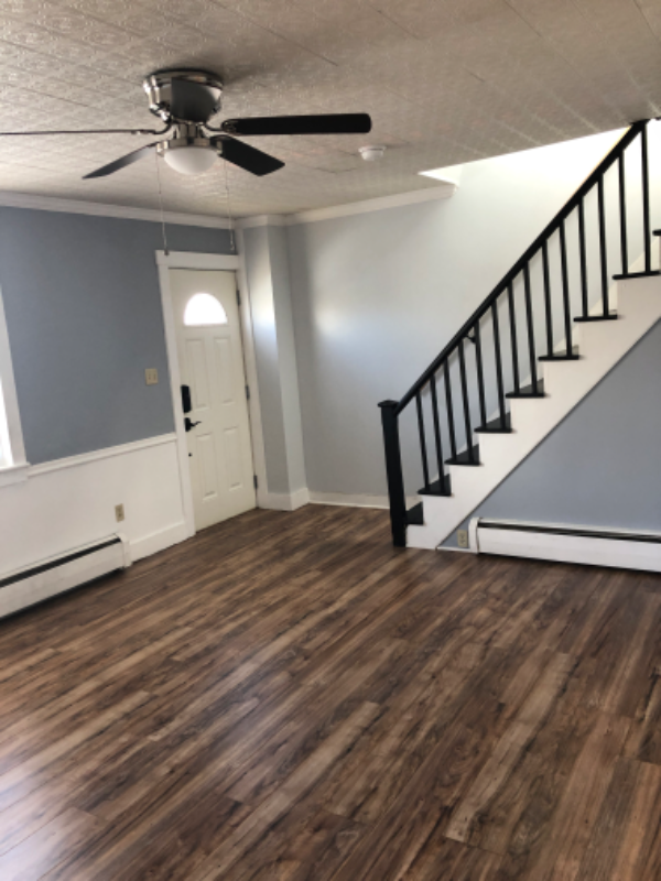 139 Iron St - Photo 7 of 25